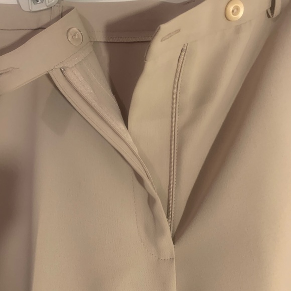 Women’s classic high waist beige trousers. Size 44 EU - Picture 4 of 9